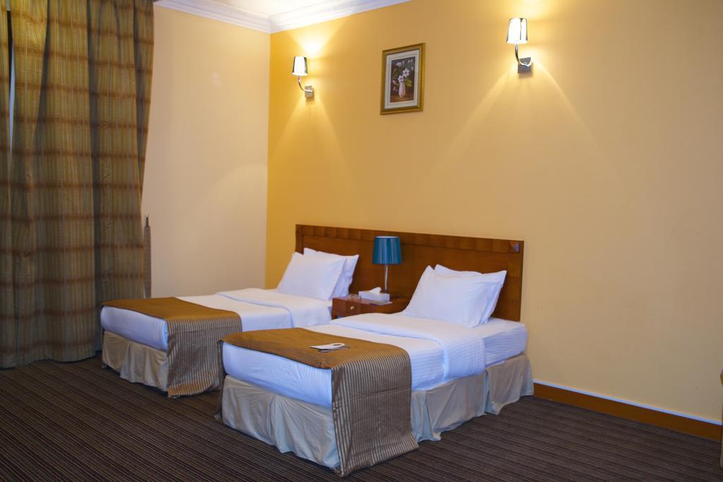 Al Massa Plus Hotel Al Ain Exterior photo
